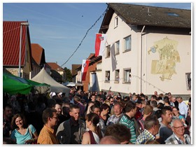 wie das ganze Weinfest bei Tag