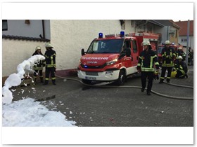 einen Schaumteppich zum Polterabend zu legen.